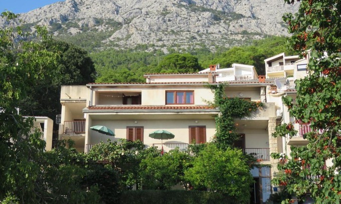 Brela House | Guest House Mijo Sokol