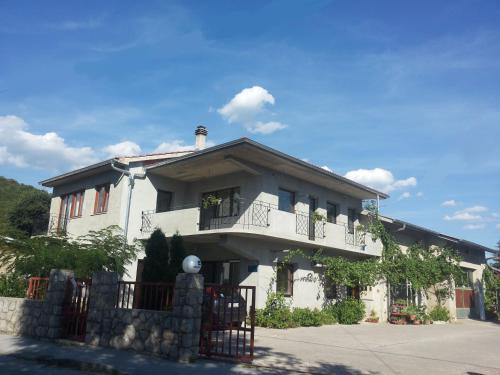 Podhum House | Guest house Sara
