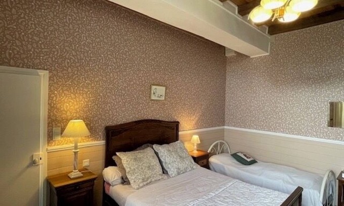 Le Parc House | Guest room on the ground floor of the Domaine de Braffais