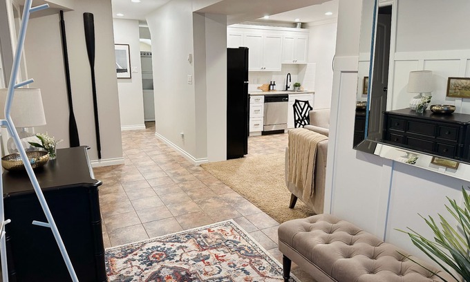 Willoughby House | Guest Suite in Langley Laddy | Rental for 4