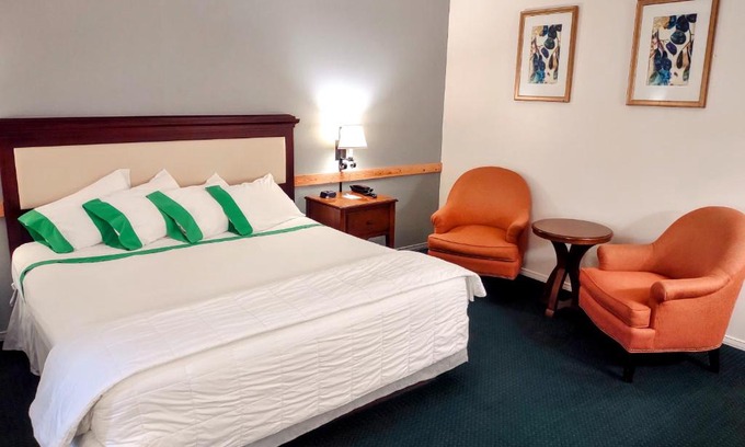 Enumclaw Hotel | GuestHouse Inn Enumclaw