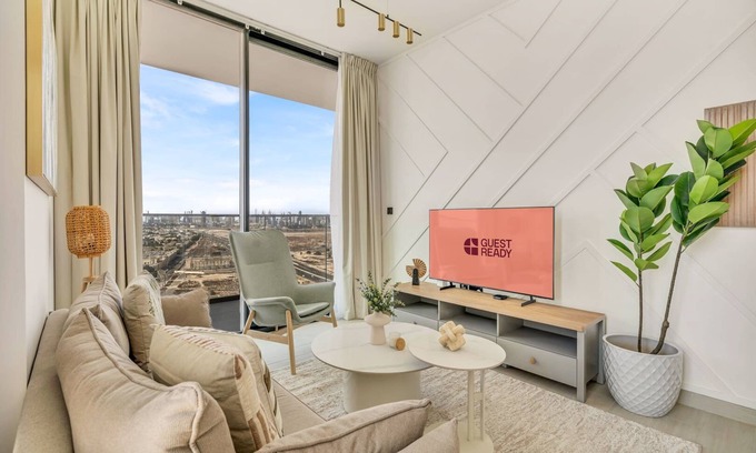Jumeirah Village Circle Apartment | GuestReady: Unit with Private Pool, Binghatti Onyx