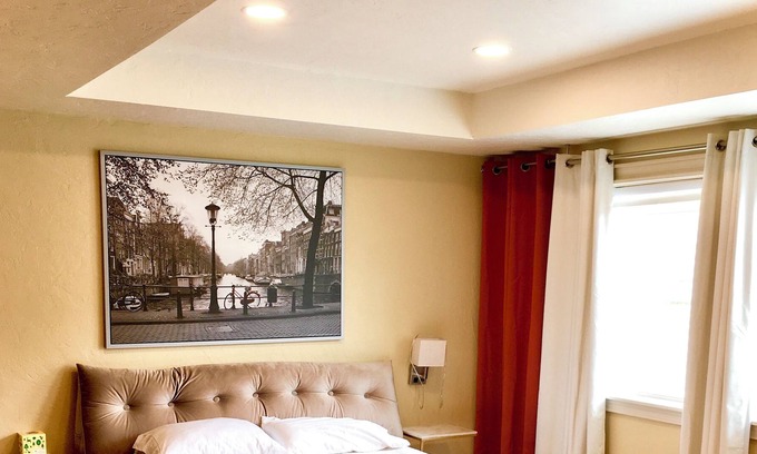 Amazon Apartment | Guests will enjoy easy access to everything from this centrally located place!