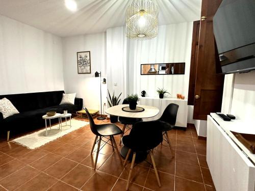 El Pilar Apartment | Guillem Silence