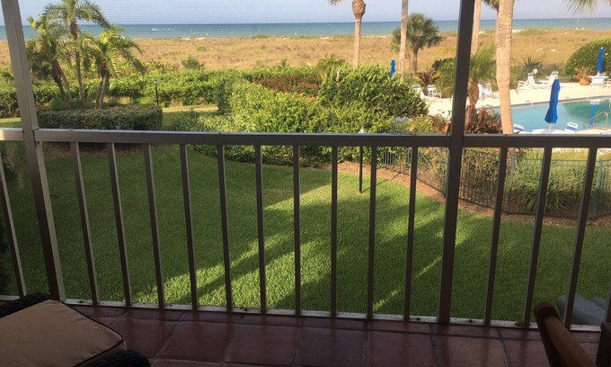 Whitney Beach Condo | Gulf-Front - 2 1/2 bedroom, 2 Baths
