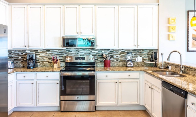 Southpointe House | GULF FRONT Pool, 40 yds fr water, New Bathroom upgrades! Internet 1000MB