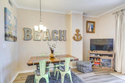 Fort Morgan Apartment | Gulf Shores Condo with Balcony 2 Mi to Fort Morgan!