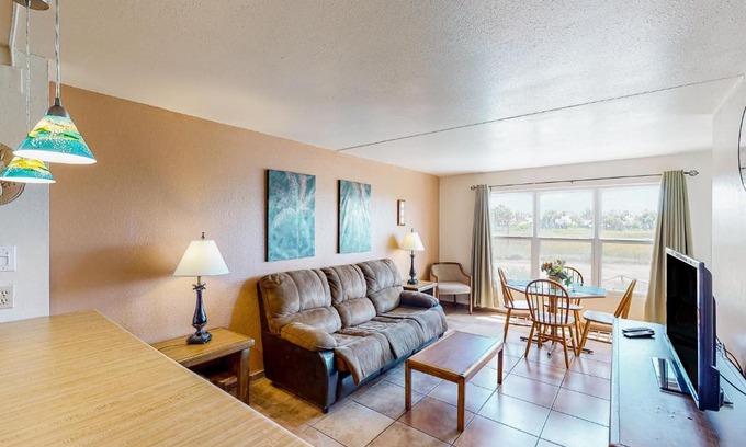 South Padre Island Apartment | Gulfview I #207