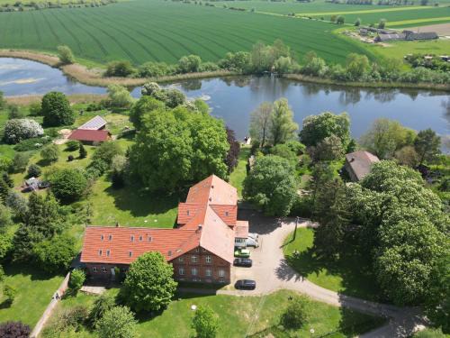Kammerich Apartment | Gutshof Kämmerich - Fewo Dachshöhle