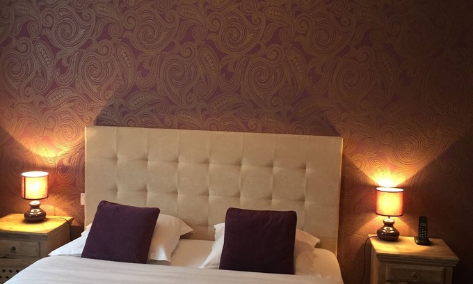 Boussac Hotel | Hôtel Restaurant Le Central