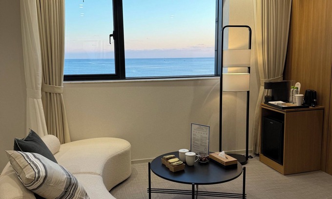 Haeundae Hotel | H AVENUE SONGJEONG