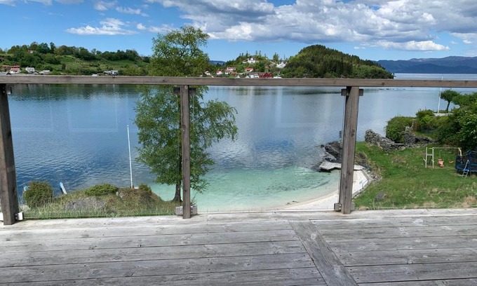 Sjernarøy House | H21 - Furre Beach