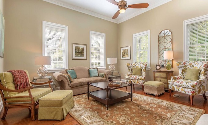 Historic District - North Condo | Habersham 1 | Historic Home, Walk to River Street