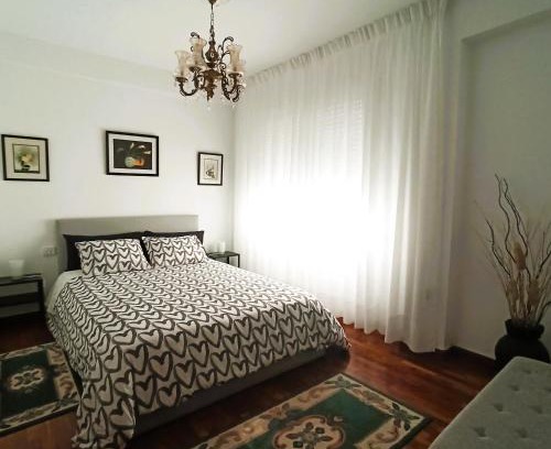 Mugardos House | Habitación, baño y sala privados en Mugardos