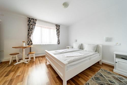 Lupeni Bed & Breakfast | Hadnagy Étterem és Panzió