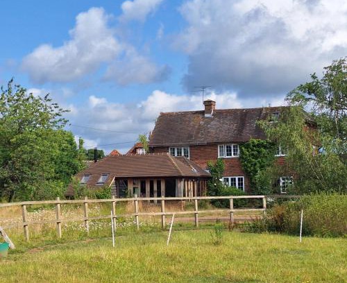 Billingshurst House | Hale Oaks Farm