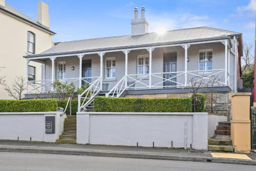 Battery Point House | Hampden Neuve - Luxury Georgian Cottage