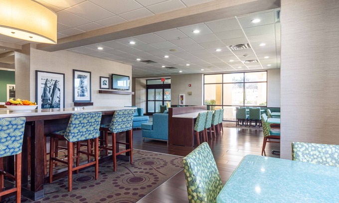 Front Royal Hotel | Hampton Inn Front Royal