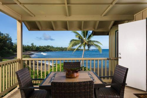 Hana Apartment | Hana Kai Maui - #4 Nanuʻalele Oceanfront 1 BR