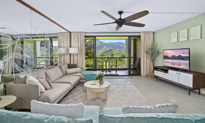 Princeville Condo | Hanalei Bay Resort 52012 - Newly updated, Bay views, Private walk to beach & AC!