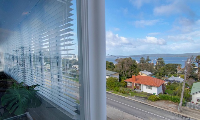 Albany House | Harbour Ridge Cottage