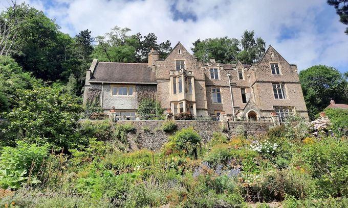 Malvern Apartment | HASLINGTON HOUSE, family friendly, luxury holiday cottage in Malvern