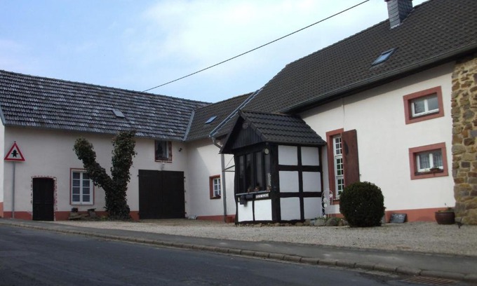 Mannebach House | Haus Klara