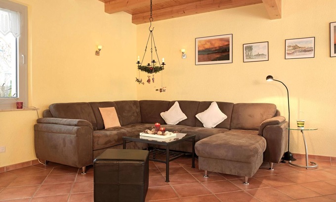 Kaltenhof House | Haus Kulschewski - Quietly located holiday home for up to 6 people in Kaltenhof.