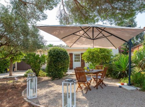 California - Pezou House | Haus mit Garten über der Bucht von Cannes