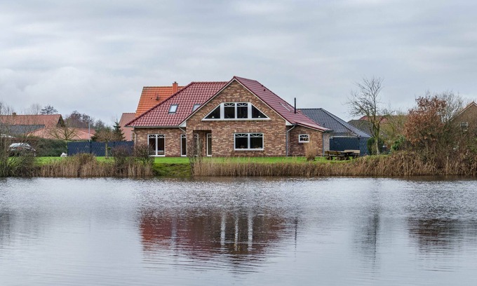 Kolker Apartment | "Haus Mit Seeblick" with Lake View & Private Terraces