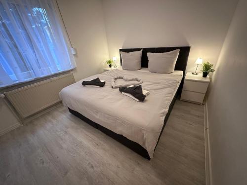 Bad Doberan Apartment | Haus Ostseesprung - Fewo Victoria im Souterrain mit Terrasse und gem Garten