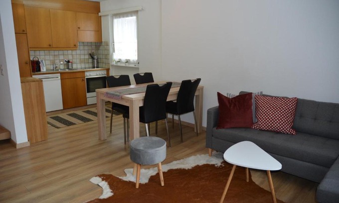 Randa Apartment | Haus Valaisia - Randa bei Zermatt