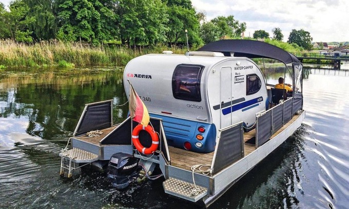 Demmin Boat Rental | Hausboot auf der Peene, Demmin