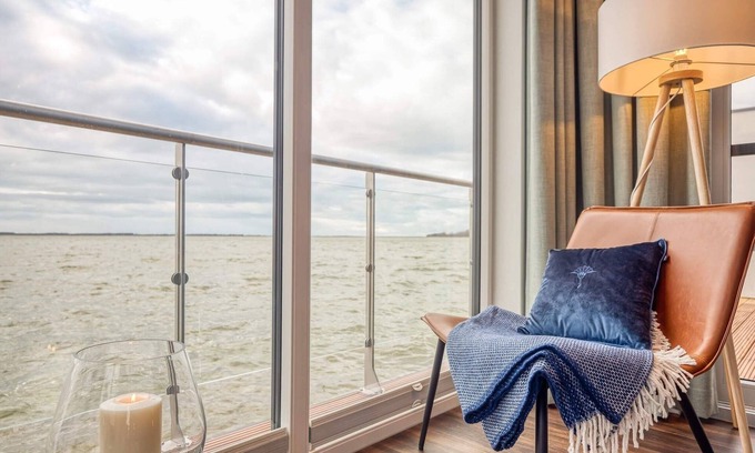 Ribnitz Apartment | Hausboot für 6 Gäste mit 85m² in Ribnitz-damgarten