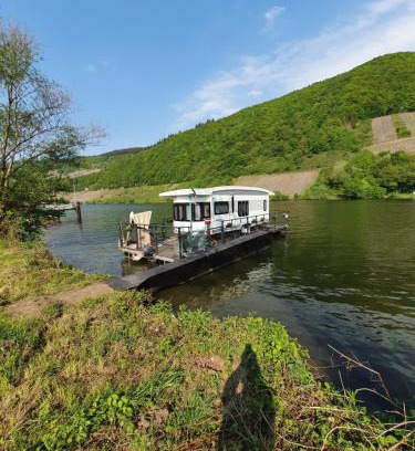 Polich Boat Rental | Hausboot Mosel