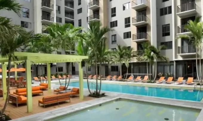 Southwest Coconut Grove Apartment | Have fun with the whole family at this stylish place.