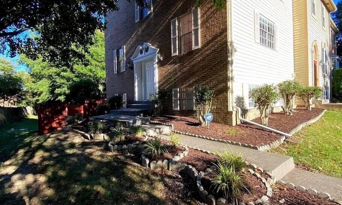 Hybla Valley House | Haven Place, Alexandria