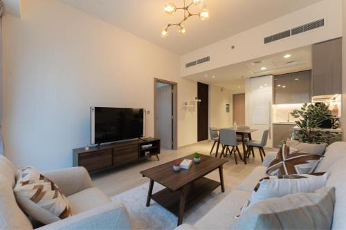 Nad Al Sheba Apartment | HAVN - 1 Bedroom Unit in Azizi Riviera, Meydan
