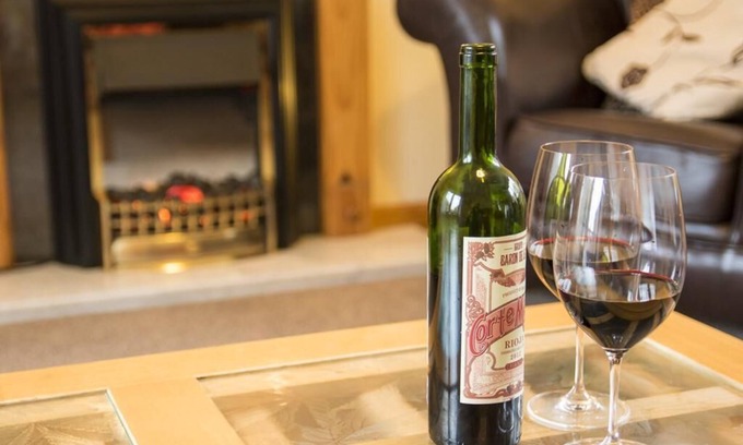 Burgh le Marsh Cottage | Hazel Cottage - The Chestnuts Holiday Cottages