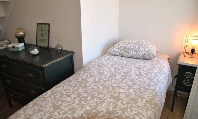 Sibiril Cottage | Heading for the lighthouse at Port de Moguériec