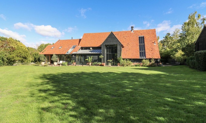 Beckingham Cottage | HEADLAND BARN, pet friendly, character holiday cottage in Maldon