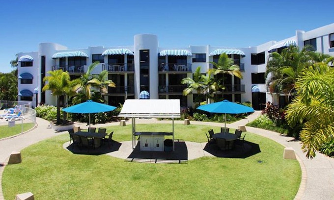Alexandra Headland Apartment | Headland Tropicana