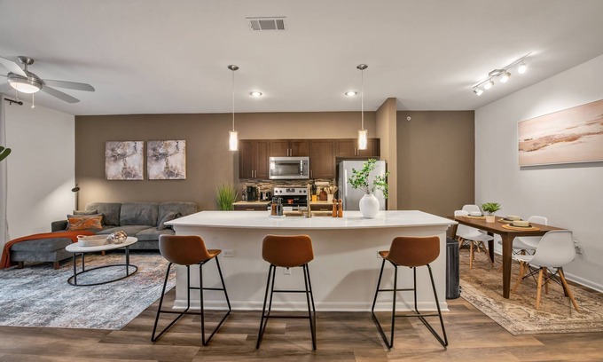 North Burnet Apartment | Heart of the Domain - walk to everything