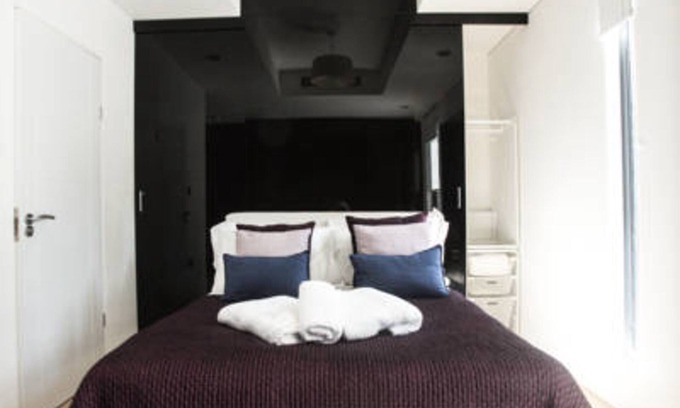 Bishopsgate Apartment | Heather Terrace at Room Home Stay