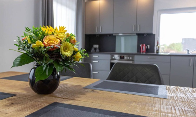 Undeloh Apartment | Heideträume Appartements "Sonnenanbeter", terrace, nature reserve