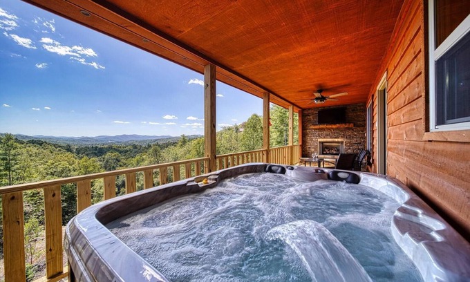 Upper Peachtree Cabin | Her Endless Views, the name says it all