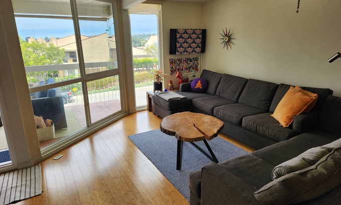 Carlsbad House | Here Comes The Sun.set! Bright and Breezy LaCosta 2BR/2BR Townhouse