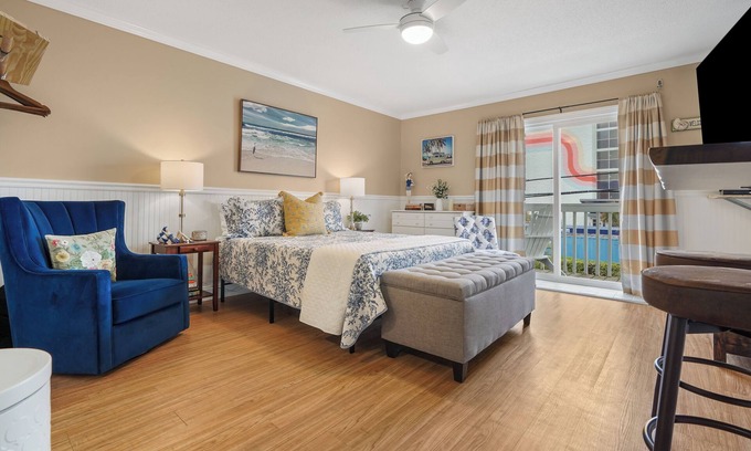 Wilmington Beach Condo | "Hermits Hide-a-way" Salty air, a SEA view and a pool!