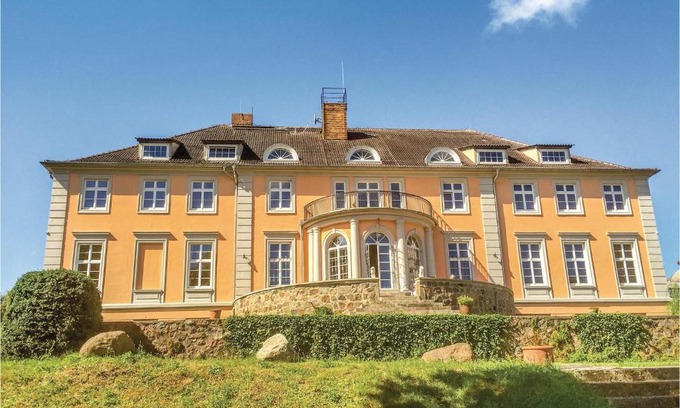 Lubbenow House | Herrenhaus Lübbenow