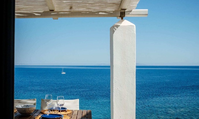 Chrisopigi Villa | #HH03 Seafront villa overlooking Chrysopigi